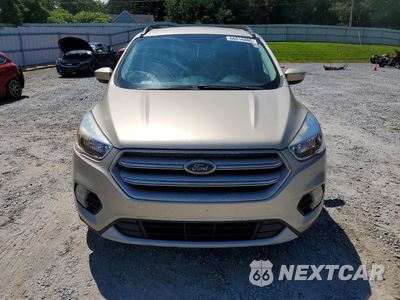 Piąte zdjęcie samochodu w środku: 2018 FORD ESCAPE SE VIN:1FMCU0GD6JUC88736 - miniatura