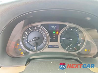 Zdjęcie 9 z 12 samochodu: 2008 LEXUS IS 250 VIN:JTHCK262685021749 - miniatura