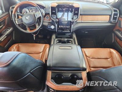 Zdjęcie 8 z 12 samochodu: 2021 RAM 1500 LONGHORN VIN:1C6SRFKT8MN682022 - miniatura