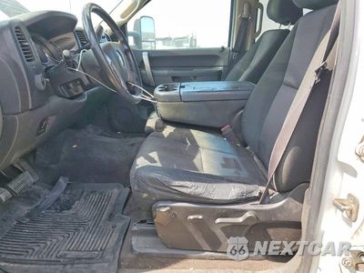 Zdjęcie 7 z 13 samochodu: 2014 CHEVROLET SILVERADO K3500 LT VIN:1GC4K0CG5EF178589 - miniatura