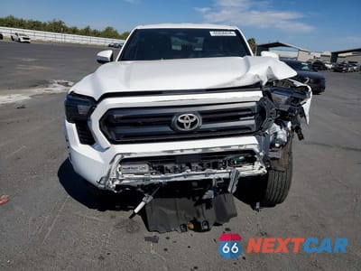 Piąte zdjęcie samochodu w środku: 2024 TOYOTA TACOMA SR5 VIN:3TMKB5FN5RM006292 - miniatura