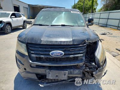 Piąte zdjęcie samochodu w środku: 2018 FORD EXPLORER POLICE INTERCEPTOR VIN:1FM5K8AR0JGA83669 - miniatura