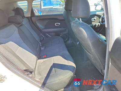 Zdjęcie 10 z 12 samochodu: 2019 KIA SOUL + VIN:KNDJP3A58K7698301 - miniatura