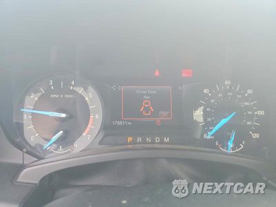 Zdjęcie 9 z 13 samochodu: 2017 FORD EXPEDITION XLT VIN:1FMJU1JT9HEA58996 - miniatura