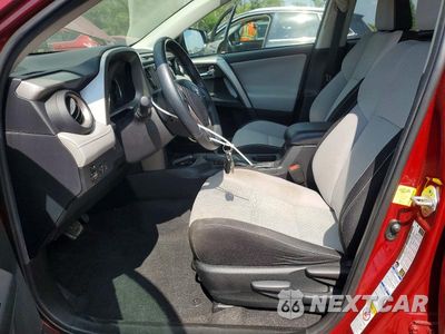 Zdjęcie 7 z 13 samochodu: 2018 TOYOTA RAV4 XLE VIN:2T3RFREV7JW712730 - miniatura