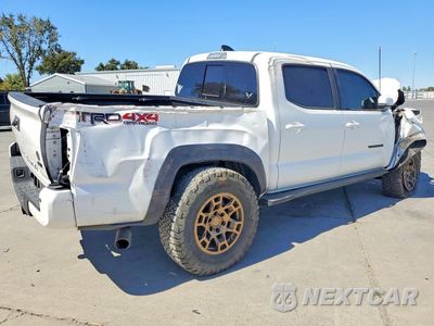 Trzecie zdjęcie samochodu z tyłu: 2023 TOYOTA TACOMA TRD OFF-ROAD VIN:3TMCZ5AN7PM570479 - miniatura