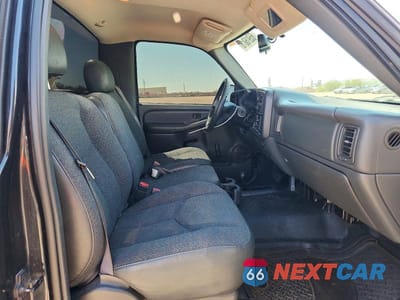 Zdjęcie 10 z 12 samochodu: 2004 CHEVROLET SILVERADO K1500 VIN:1GCEK14VX4Z124239 - miniatura