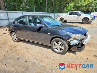 Czwarte zdjęcie samochodu z boku: 2004 MAZDA 3 S VIN:JM1BK323341212631 - miniatura
