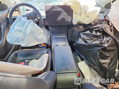 Zdjęcie 8 z 12 samochodu: 2022 TESLA MODEL Y VIN:7SAYGDEE4NF487712 - miniatura