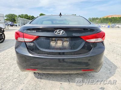 Zdjęcie 6 z 12 samochodu: 2013 HYUNDAI ELANTRA GLS VIN:KMHDH4AE6DU816958 - miniatura