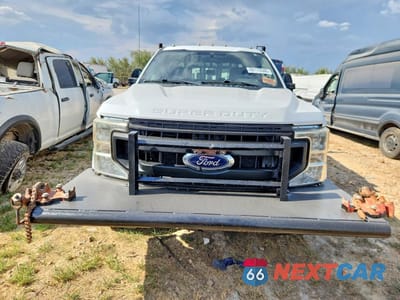Piąte zdjęcie samochodu w środku: 2020 FORD F350 SUPER DUTY VIN:1FD8W3H61LEC19550 - miniatura