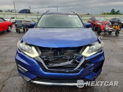 Piąte zdjęcie samochodu w środku: 2018 NISSAN ROGUE SV VIN:KNMAT2MT0JP508909 - miniatura