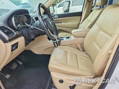 Zdjęcie 7 z 13 samochodu: 2018 JEEP GRAND CHEROKEE LIMITED VIN:1C4RJFBG2JC139600 - miniatura