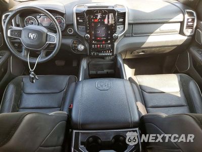 Zdjęcie 8 z 12 samochodu: 2020 RAM 1500 LARAMIE VIN:1C6SRFJTXLN308821 - miniatura