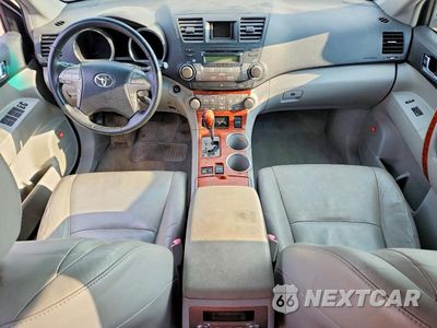 Zdjęcie 8 z 13 samochodu: 2008 TOYOTA HIGHLANDER LIMITED VIN:JTEES42A482040560 - miniatura