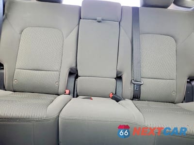 Zdjęcie 10 z 13 samochodu: 2017 HYUNDAI SANTA FE SPORT 2.4L VIN:5NMZT3LB1HH039351 - miniatura