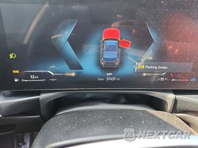 Zdjęcie 9 z 12 samochodu: 2025 BMW 330I VIN:3MW69CW09S8F10328 - miniatura