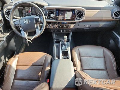 Zdjęcie 8 z 12 samochodu: 2018 TOYOTA TACOMA LIMITED VIN:3TMGZ5AN9JM126741 - miniatura