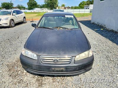 Piąte zdjęcie samochodu w środku: 2000 TOYOTA CAMRY LE VIN:4T1BG22K7YU971866 - miniatura