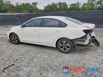 Drugie zdjęcie samochodu z przodu: 2021 KIA FORTE LXS VIN:3KPF24AD5ME383167 - miniatura