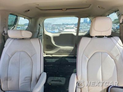 Zdjęcie 10 z 13 samochodu: 2020 CHRYSLER PACIFICA LIMITED VIN:2C4RC1GGXLR171730 - miniatura