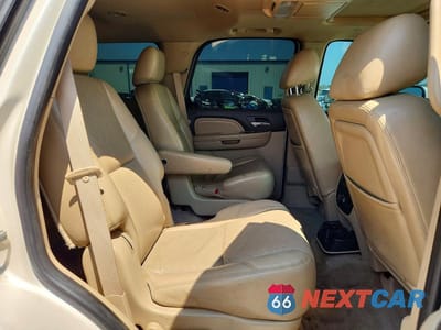 Zdjęcie 13 z 15 samochodu: 2011 GMC YUKON DENALI VIN:1GKS2EEF6BR202874 - miniatura