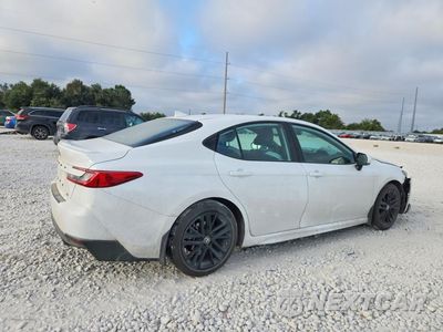 Trzecie zdjęcie samochodu z tyłu: 2025 TOYOTA CAMRY SE VIN:4T1DAACK9SU191684 - miniatura