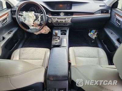 Zdjęcie 8 z 12 samochodu: 2014 LEXUS ES 350 VIN:JTHBK1GG9E2103648 - miniatura
