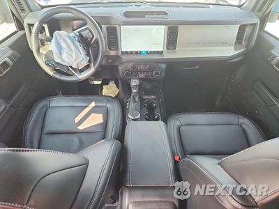 Zdjęcie 8 z 12 samochodu: 2025 FORD BRONCO OUTER BANKS VIN:1FMEE8BP4SLB67006 - miniatura