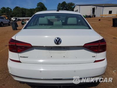 Zdjęcie 6 z 12 samochodu: 2018 VOLKSWAGEN PASSAT SE VIN:1VWBA7A34JC007960 - miniatura