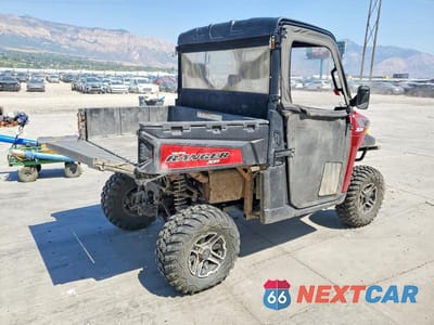 Czwarte zdjęcie samochodu z boku: 2014 POLARIS RANGER UTILITY VEHICLE VIN:4XAUH9EA1EG861693 - miniatura