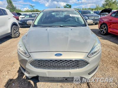 Piąte zdjęcie samochodu w środku: 2016 FORD FOCUS SE VIN:1FADP3K27GL264585 - miniatura