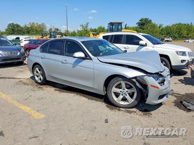 Czwarte zdjęcie samochodu z boku: 2014 BMW 320 I XDRIVE VIN:WBA3C3C56EK200323 - miniatura