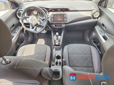 Zdjęcie 8 z 12 samochodu: 2019 NISSAN KICKS SV VIN:3N1CP5CU7KL470958 - miniatura