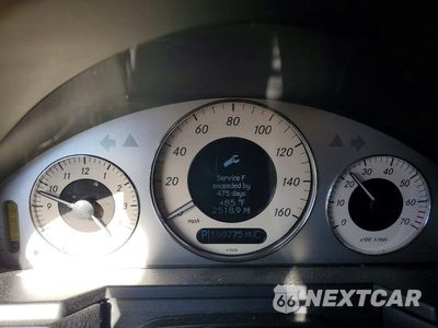 Zdjęcie 9 z 12 samochodu: 2007 MERCEDES-BENZ E 550 4MATIC VIN:WDBUF90XX7X213572 - miniatura