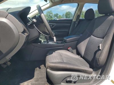 Zdjęcie 7 z 12 samochodu: 2017 NISSAN ALTIMA 2.5 S VIN:1N4AL3AP2HC235153 - miniatura