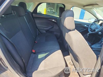 Zdjęcie 10 z 12 samochodu: 2018 FORD FOCUS SE VIN:1FADP3K25JL295471 - miniatura