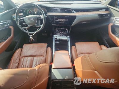 Zdjęcie 8 z 13 samochodu: 2021 AUDI E-TRON PRESTIGE VIN:WA1VAAGE6MB018520 - miniatura