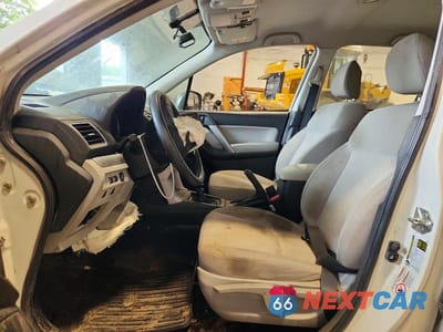 Zdjęcie 7 z 14 samochodu: 2016 SUBARU FORESTER 2.5I VIN:JF2SJAAC0GG418789 - miniatura
