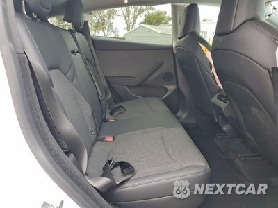 Zdjęcie 10 z 12 samochodu: 2026 TESLA MODEL Y VIN:7SAYGDEE2TA653123 - miniatura