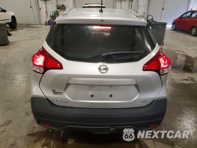 Zdjęcie 6 z 14 samochodu: 2018 NISSAN KICKS SV VIN:3N1CP5CU0JL497224 - miniatura