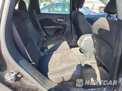 Zdjęcie 11 z 13 samochodu: 2015 JEEP CHEROKEE LATITUDE VIN:1C4PJMCB4FW725817 - miniatura