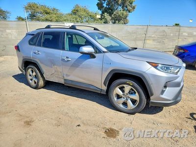 Czwarte zdjęcie samochodu z boku: 2021 TOYOTA RAV4 HYBRID XLE PREMIUM VIN:4T3B6RFV0MU049490 - miniatura