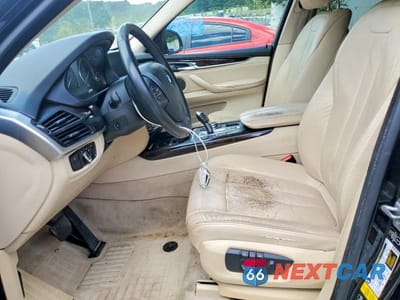 Zdjęcie 7 z 13 samochodu: 2014 BMW X5 XDRIVE35D VIN:5UXKS4C56E0J96663 - miniatura