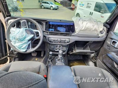 Zdjęcie 8 z 13 samochodu: 2025 JEEP WRANGLER SAHARA VIN:1C4PJXEN4SW547037 - miniatura