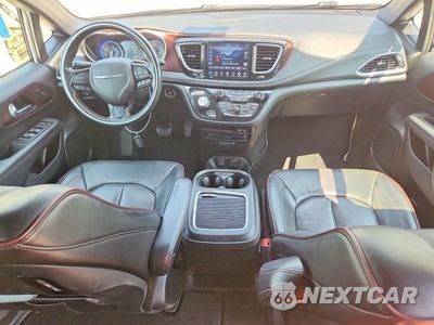 Zdjęcie 8 z 13 samochodu: 2020 CHRYSLER PACIFICA LIMITED VIN:2C4RC1GG7LR123196 - miniatura