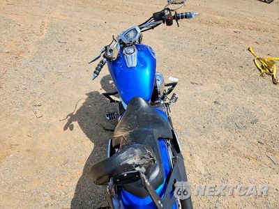 Zdjęcie 6 z 8 samochodu: 2011 YAMAHA XVS1300 CU VIN:JYAVP33E2BA000777 - miniatura