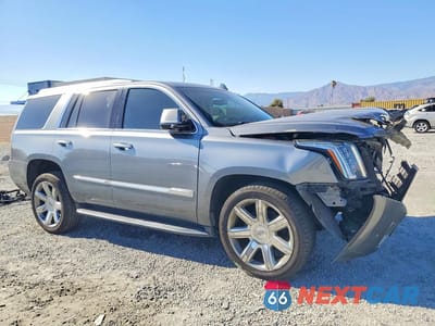 Czwarte zdjęcie samochodu z boku: 2019 CADILLAC ESCALADE LUXURY VIN:1GYS3BKJ7KR311127 - miniatura