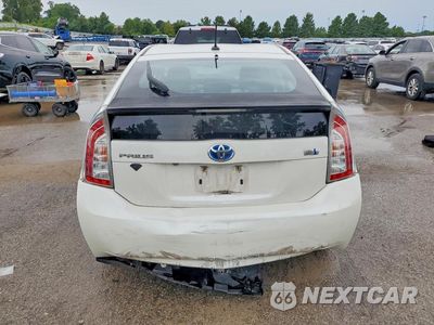 Zdjęcie 6 z 12 samochodu: 2012 TOYOTA PRIUS THREE VIN:JTDKN3DU2C5480932 - miniatura