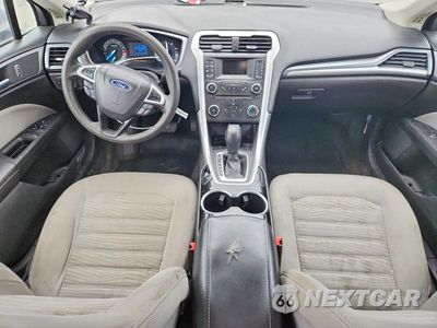 Zdjęcie 8 z 12 samochodu: 2016 FORD FUSION S VIN:3FA6P0G75GR247684 - miniatura